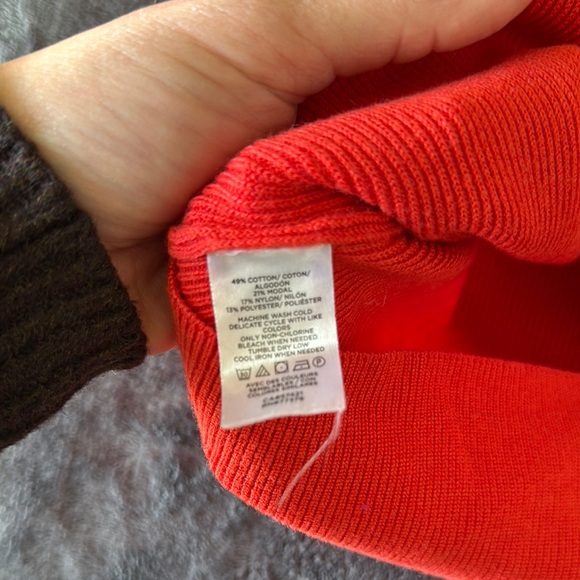 Ann Taylor Red Long Sleeve Sweater - Picture 4 of 5